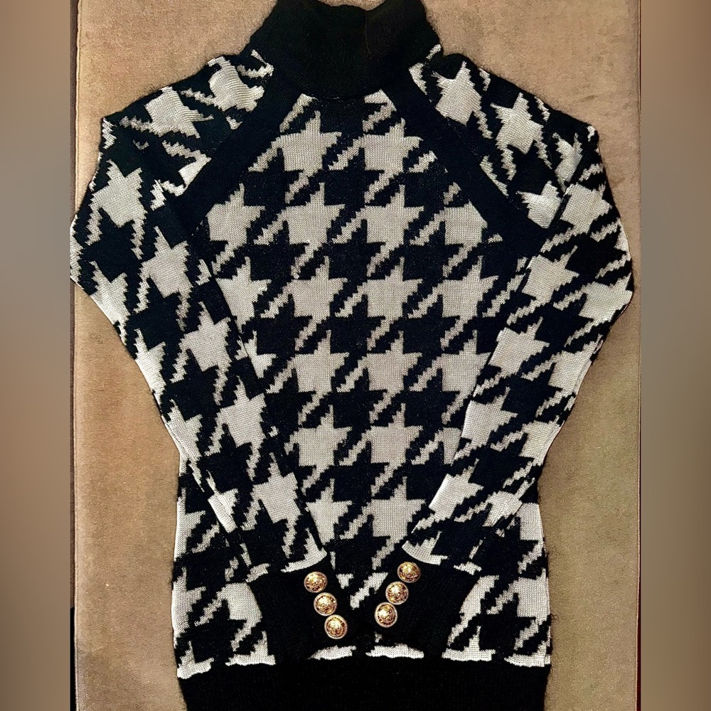 BALMAIN HOUNDSTOOTH PRINT MOCK NECK SWEATER